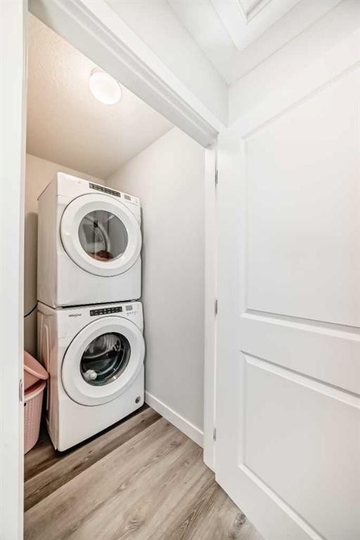 30 Evanscrest Park Nw, Calgary, AB - Indoor Photo Showing Laundry Room