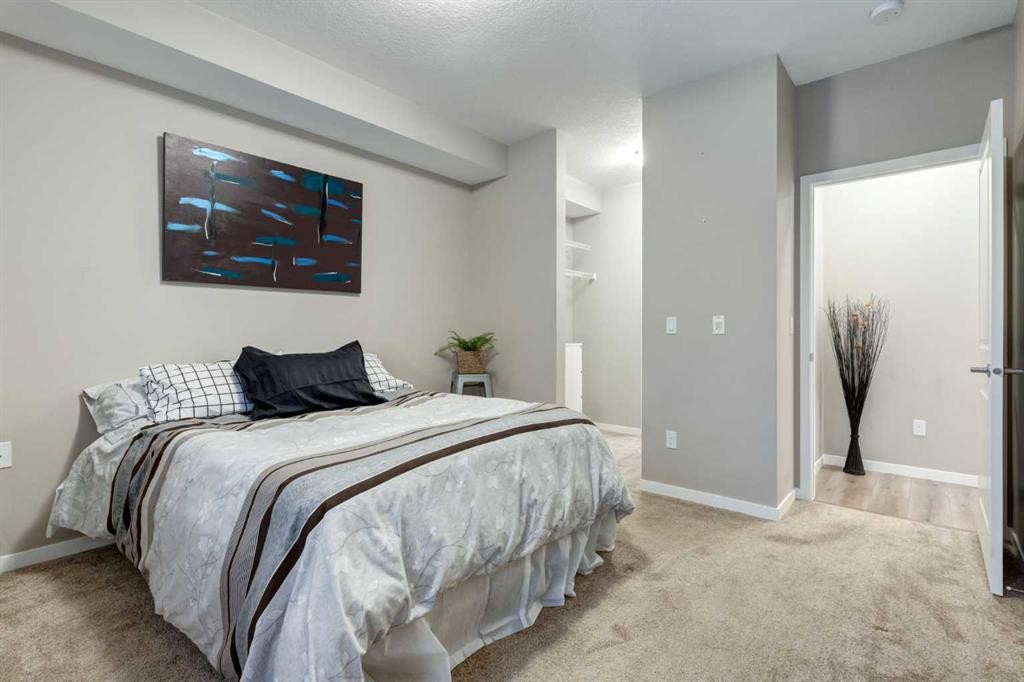 316-30 Mahogany Mews Se, Calgary, AB - Indoor Photo Showing Bedroom