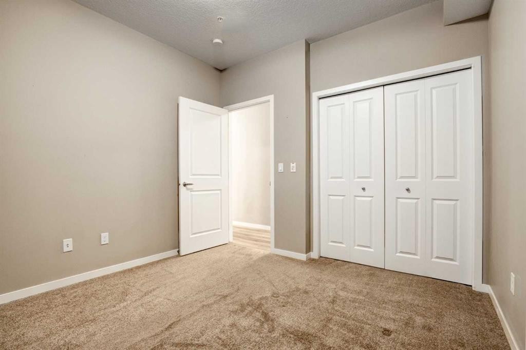 316-30 Mahogany Mews Se, Calgary, AB - Indoor Photo Showing Other Room