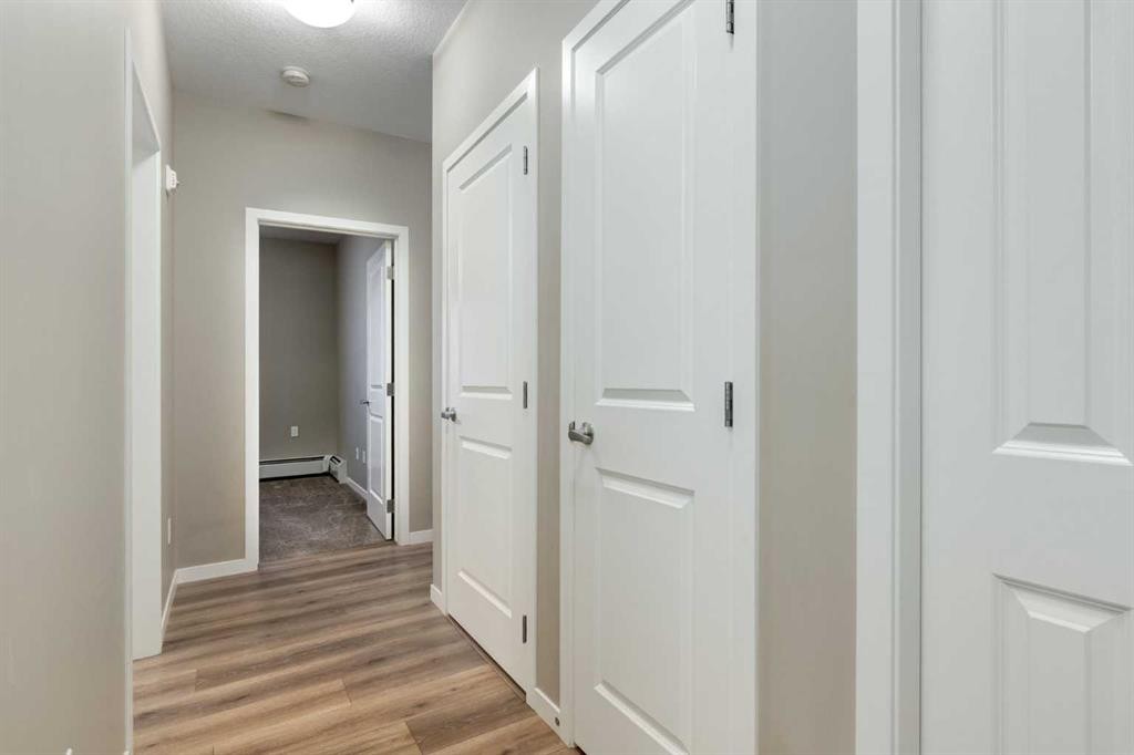 316-30 Mahogany Mews Se, Calgary, AB - Indoor Photo Showing Other Room