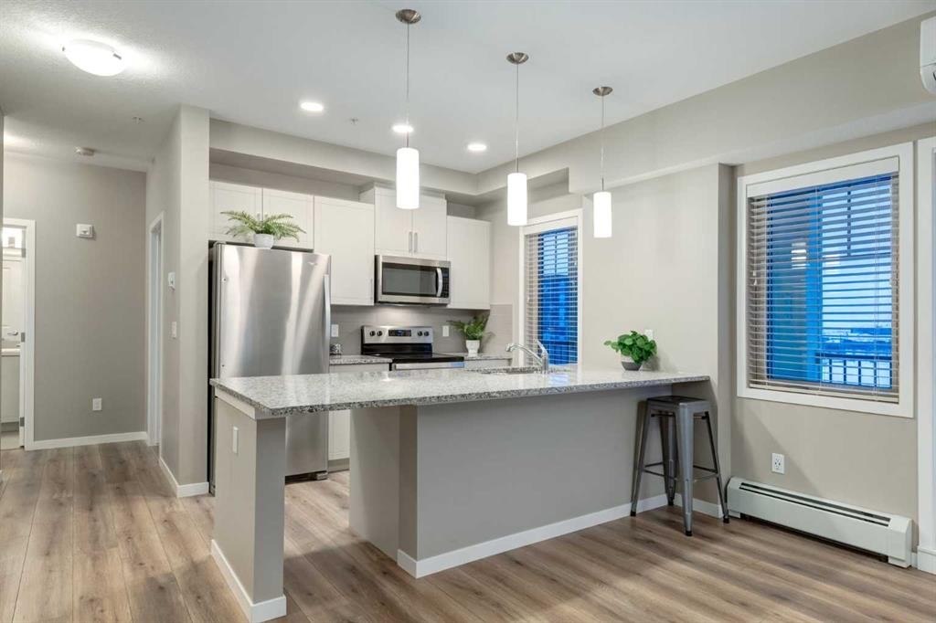 316-30 Mahogany Mews Se, Calgary, AB - Indoor Photo Showing Kitchen With Upgraded Kitchen