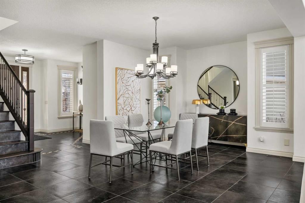 151 Mahogany Bay Se, Calgary, AB - Indoor Photo Showing Dining Room