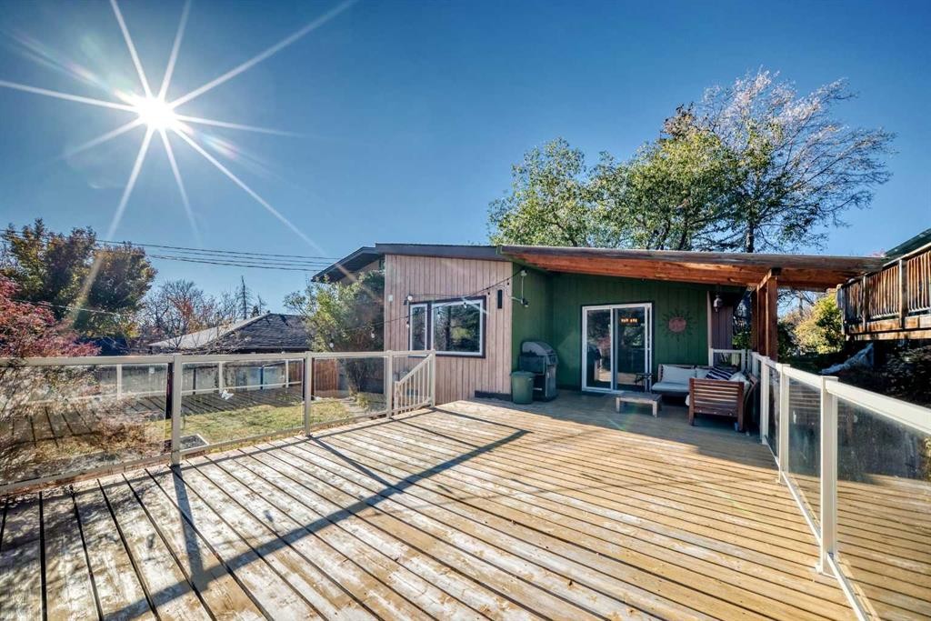 91 Chisholm Crescent Nw, Calgary, AB - Outdoor With Deck Patio Veranda