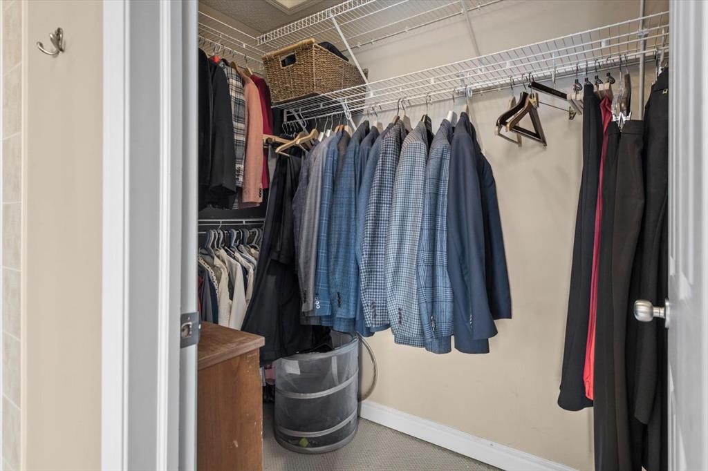 800 Prestwick Circle Se, Calgary, AB - Indoor With Storage