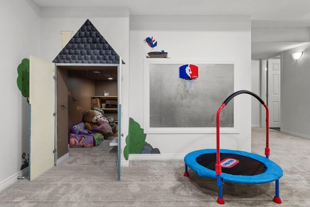 800 Prestwick Circle Se, Calgary, AB - Indoor Photo Showing Other Room