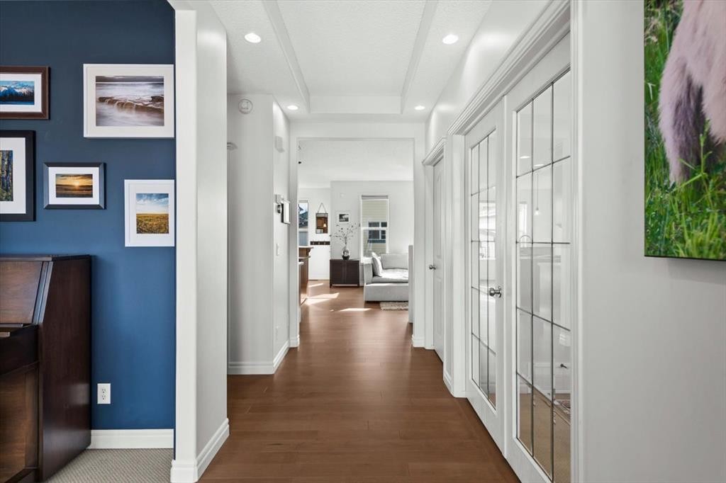 800 Prestwick Circle Se, Calgary, AB - Indoor Photo Showing Other Room