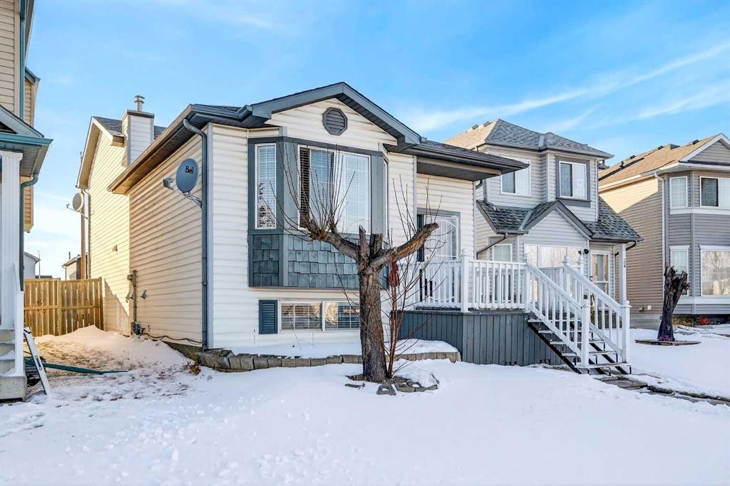 312 Martin Crossing Way Ne, Calgary, AB - Outdoor