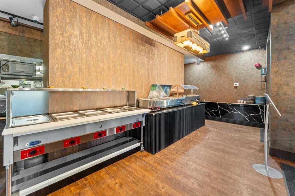 3220 17 Avenue Sw, Calgary, AB