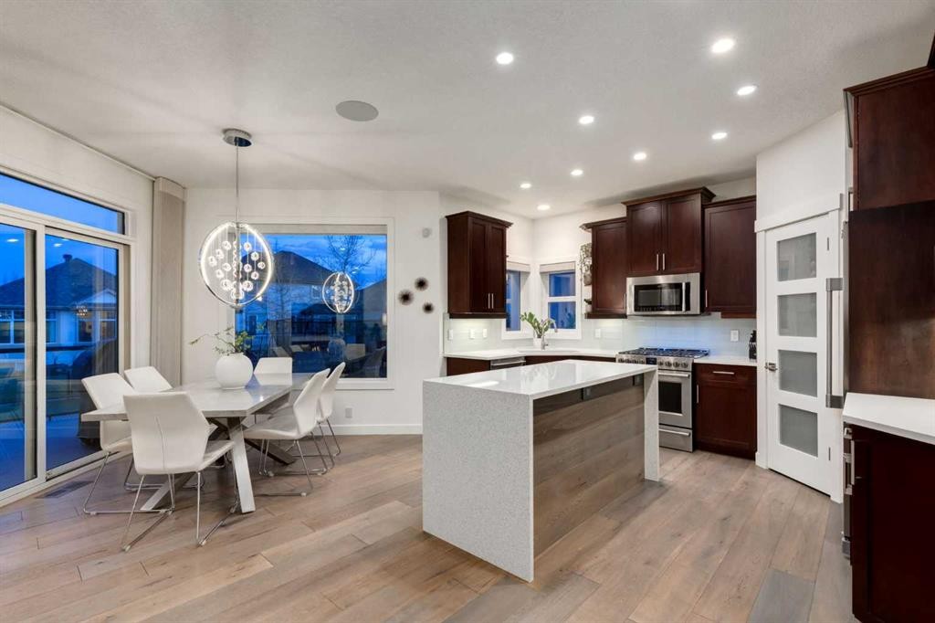 29 Cranleigh Park Se, Calgary, AB