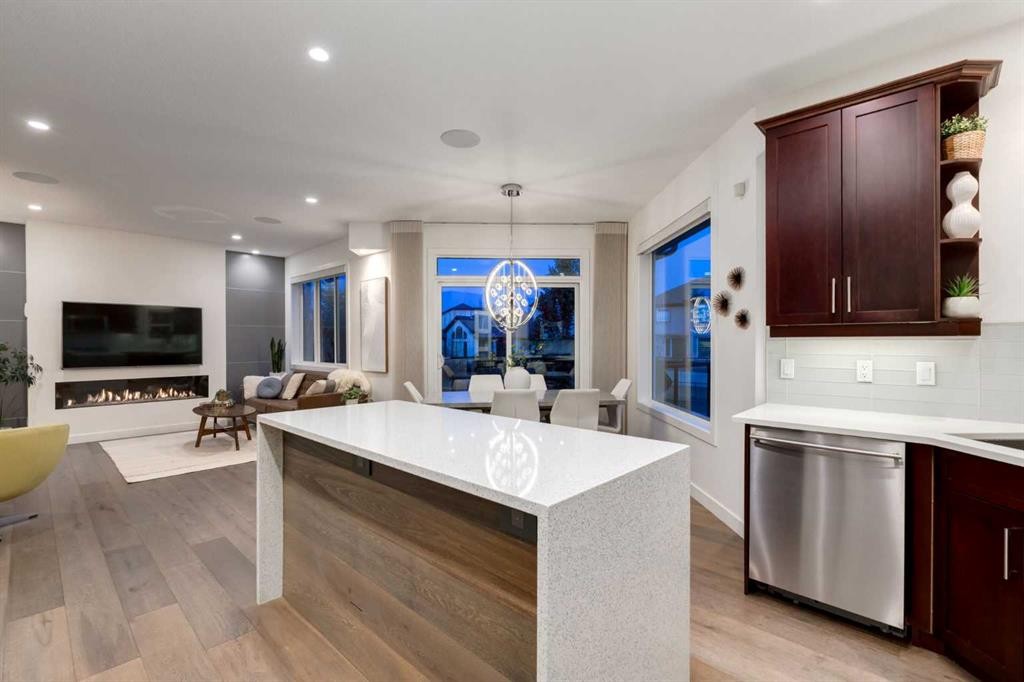 29 Cranleigh Park Se, Calgary, AB