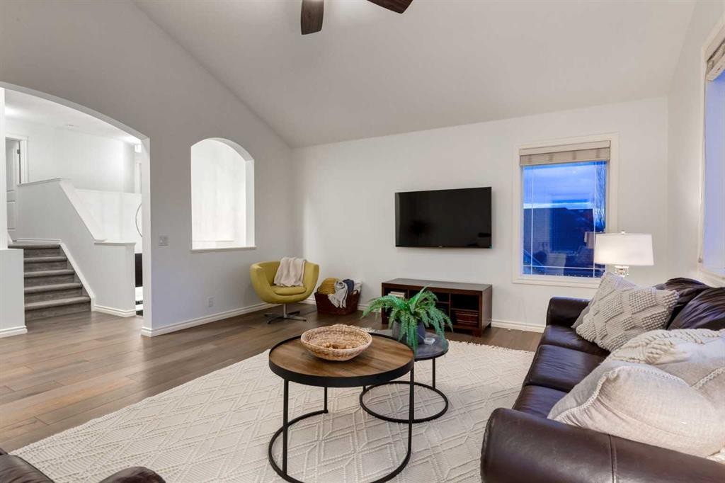 29 Cranleigh Park Se, Calgary, AB