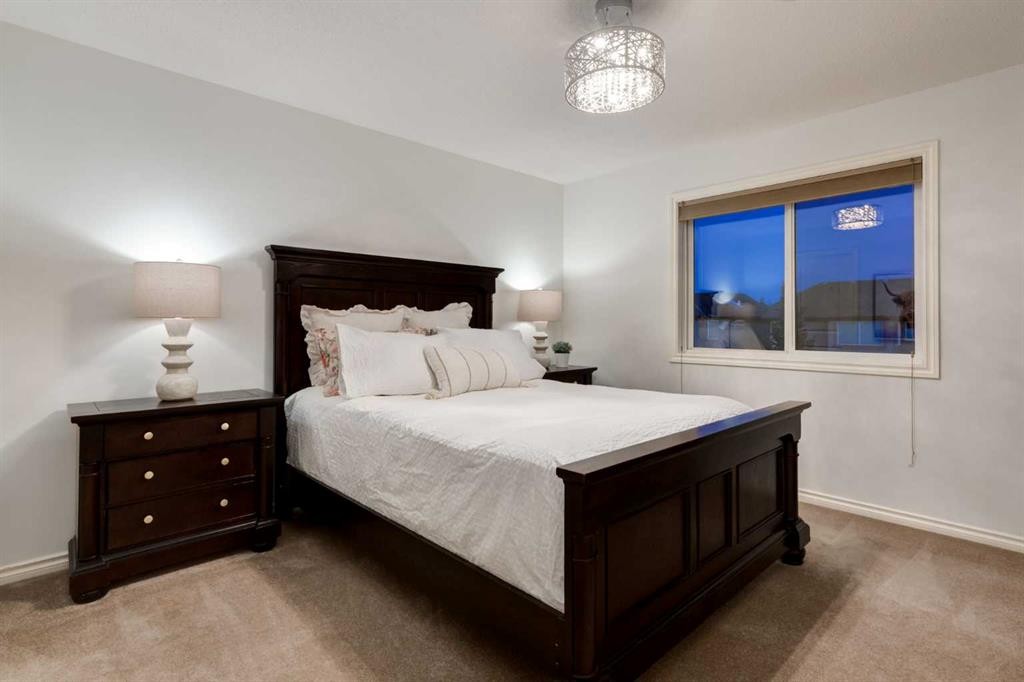 29 Cranleigh Park Se, Calgary, AB