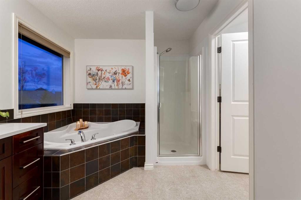 29 Cranleigh Park Se, Calgary, AB