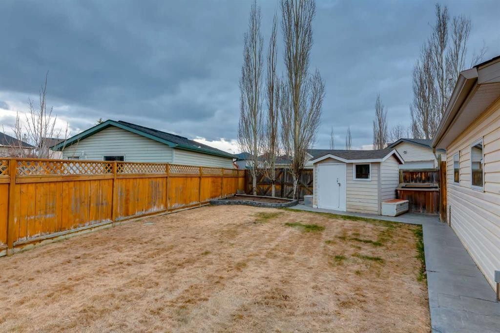 117 Cramond Crescent Se, Calgary, AB - Outdoor With Exterior
