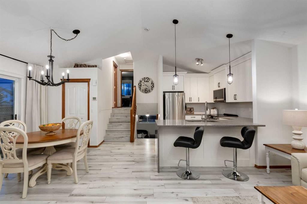 117 Cramond Crescent Se, Calgary, AB - Indoor