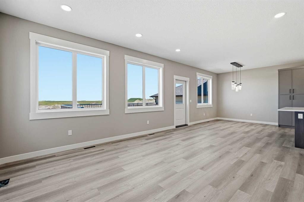 124 Coote Street, Cayley, AB - Indoor