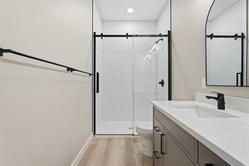 124 Coote Street, Cayley, AB - Indoor Photo Showing Bathroom