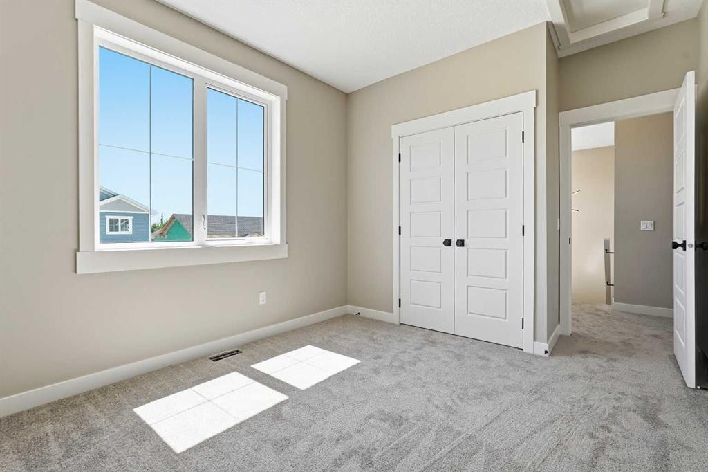 124 Coote Street, Cayley, AB - Indoor Photo Showing Other Room