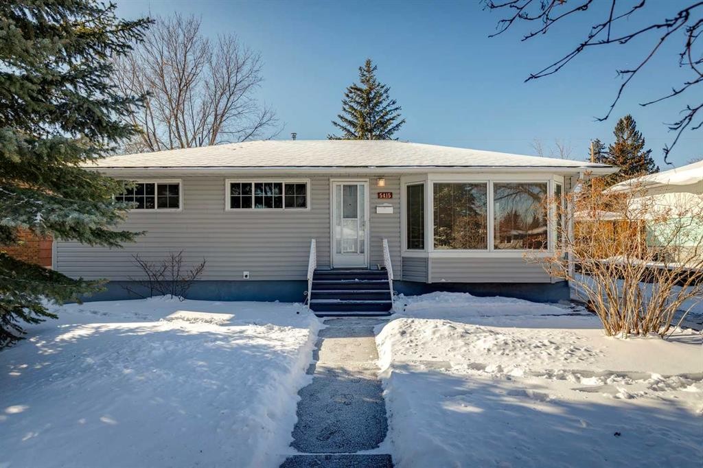 5415 Centre A Street Ne, Calgary, AB - Outdoor