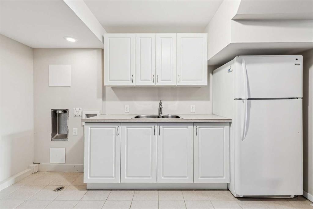 5415 Centre A Street Ne, Calgary, AB - Indoor