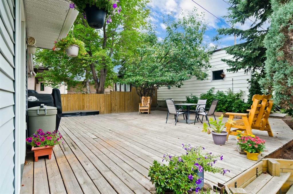 5415 Centre A Street Ne, Calgary, AB - Outdoor With Deck Patio Veranda