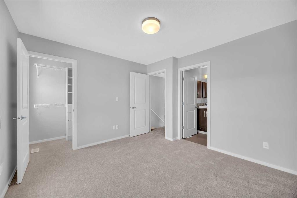 455 Ascot Circle Sw, Calgary, AB - Indoor Photo Showing Other Room