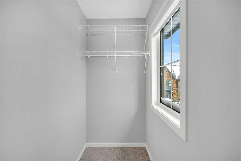 455 Ascot Circle Sw, Calgary, AB - Indoor