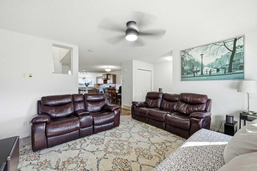 70 Skyview Point Green Ne, Calgary, AB - Indoor Photo Showing Living Room