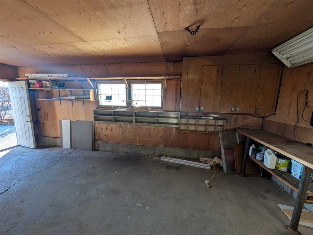 7504 39 Avenue Nw, Calgary, AB