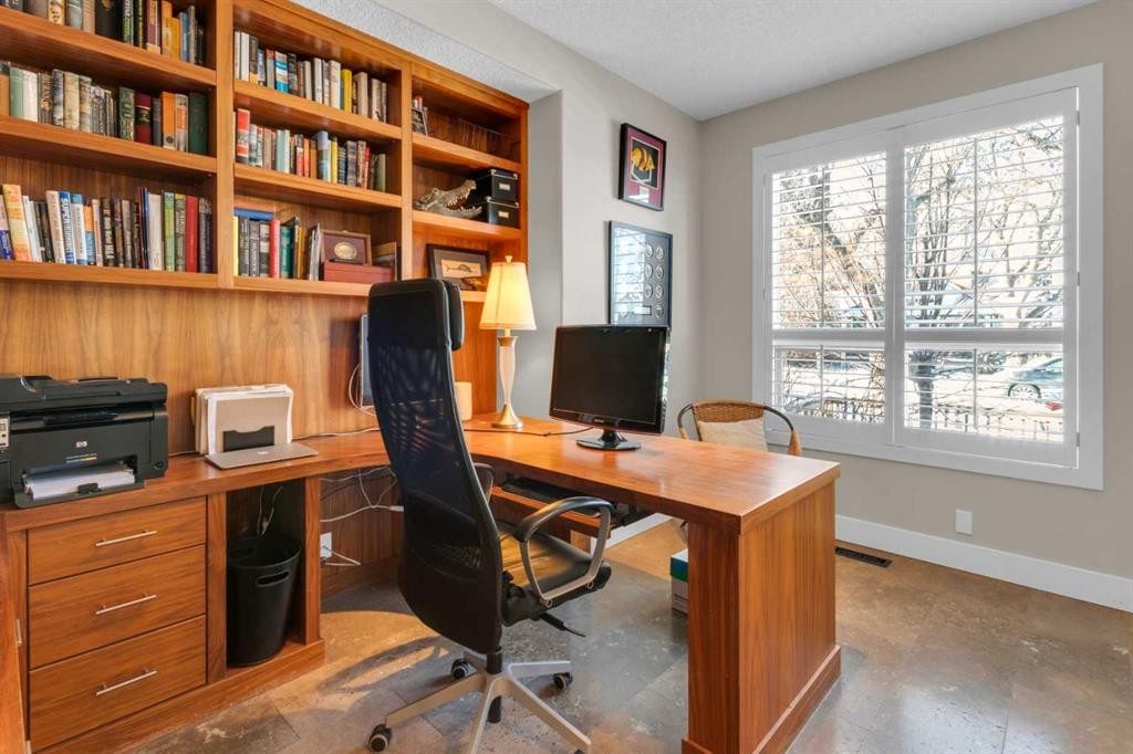 448 13 Street Nw, Calgary, AB - Indoor Photo Showing Office