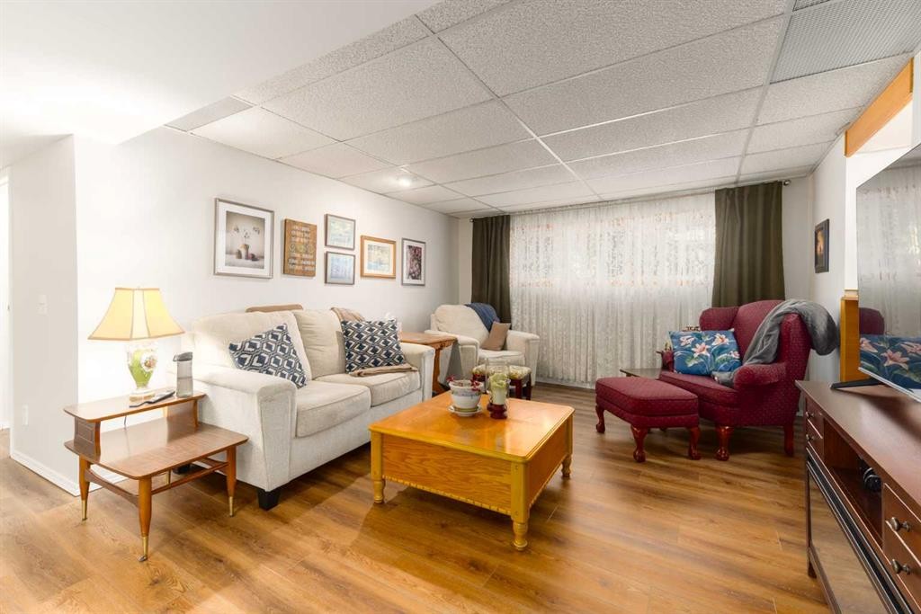 23 Whitlock Close Ne, Calgary, AB - Indoor