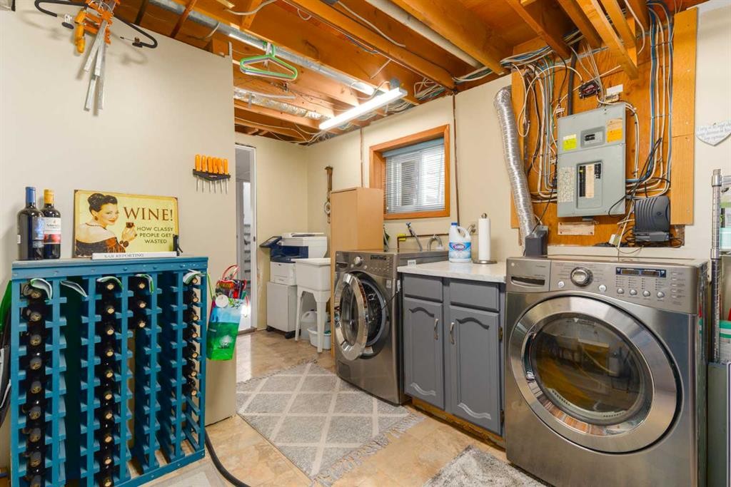 23 Whitlock Close Ne, Calgary, AB - Indoor Photo Showing Laundry Room