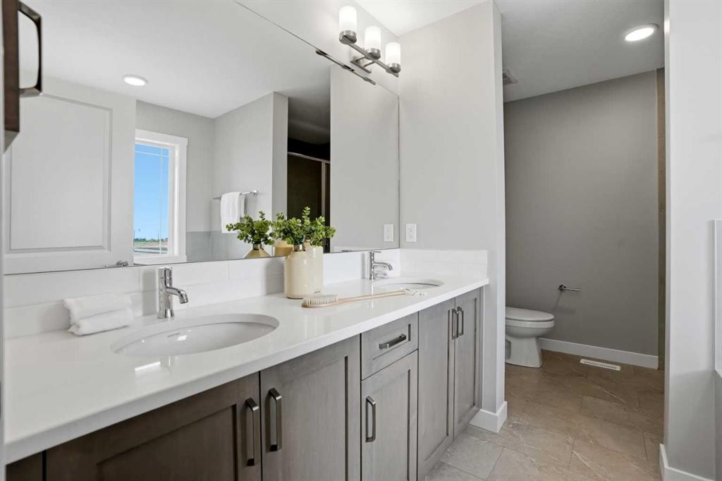 213 Clearview Court, Chestermere, AB