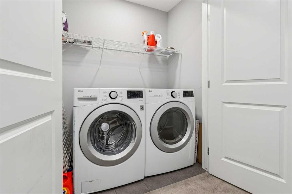 123 Walcrest Way Se, Calgary, AB - Indoor Photo Showing Laundry Room