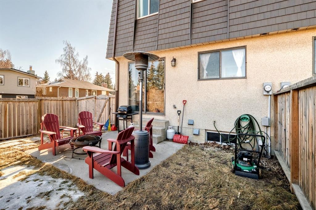 144 Silvergrove Road Nw, Calgary, AB