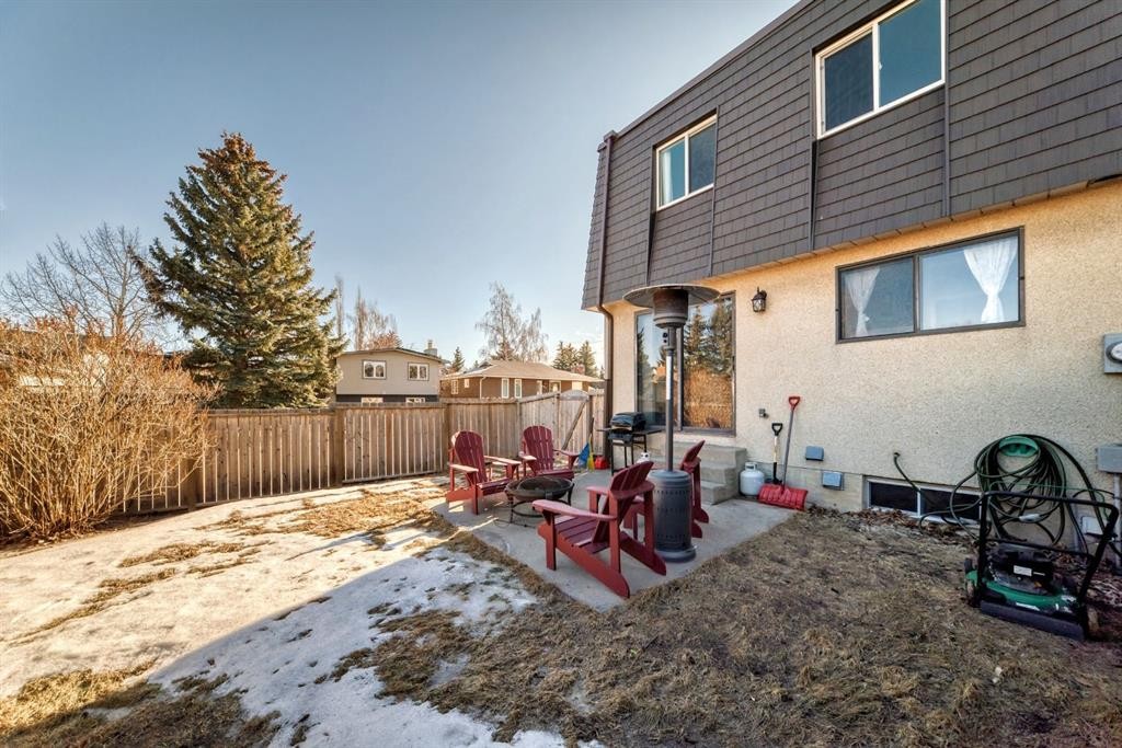 144 Silvergrove Road Nw, Calgary, AB