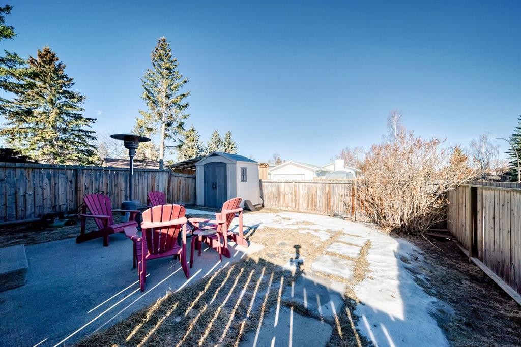 144 Silvergrove Road Nw, Calgary, AB