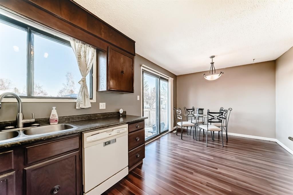 144 Silvergrove Road Nw, Calgary, AB