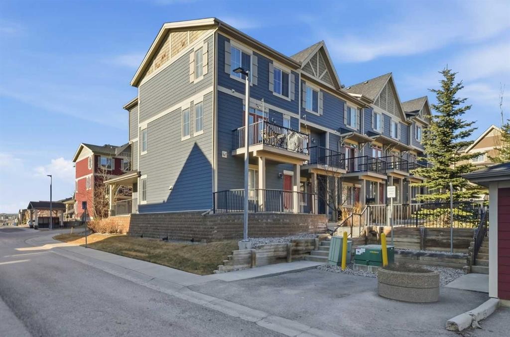 176 Evansview Gardens Nw, Calgary, AB - Outdoor With Balcony With Facade