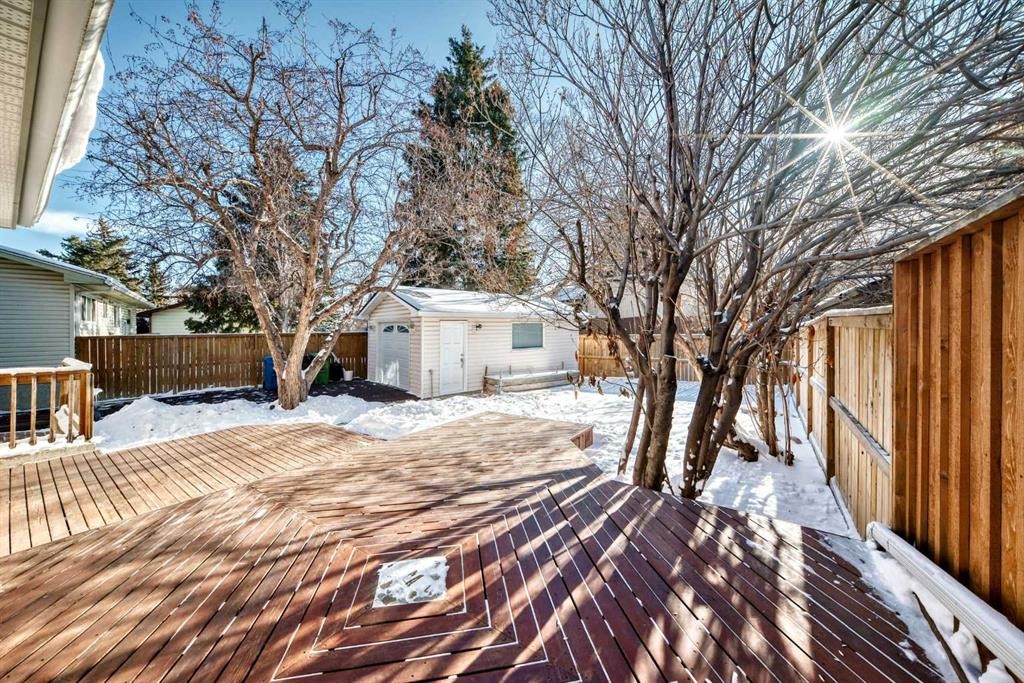 507 Brookpark Drive Sw, Calgary, AB - Outdoor