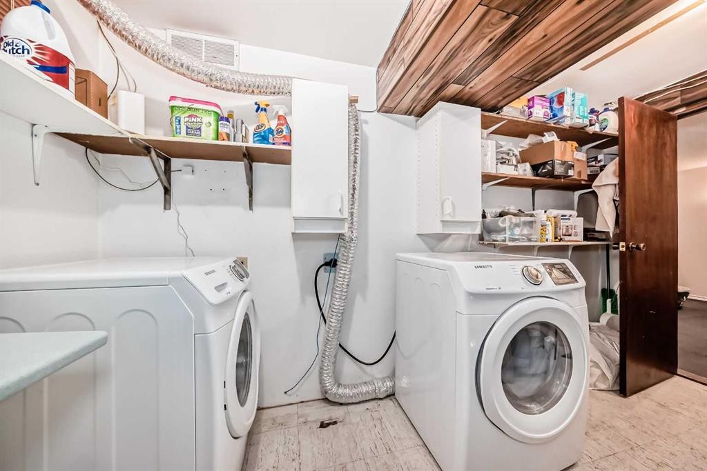 507 Brookpark Drive Sw, Calgary, AB - Indoor Photo Showing Laundry Room