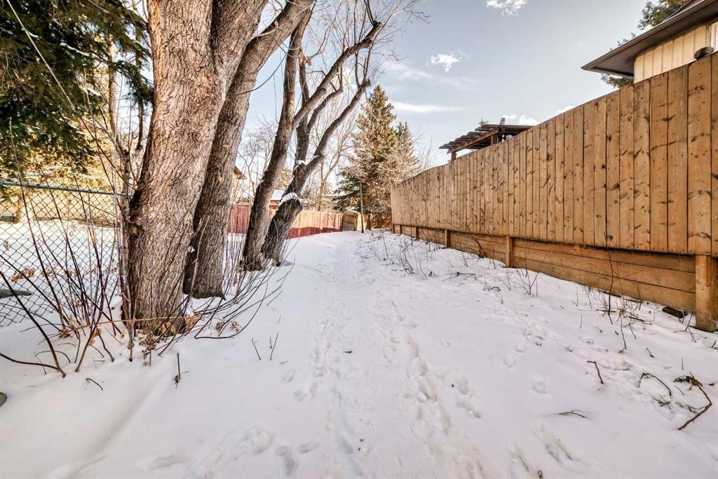 507 Brookpark Drive Sw, Calgary, AB - Outdoor