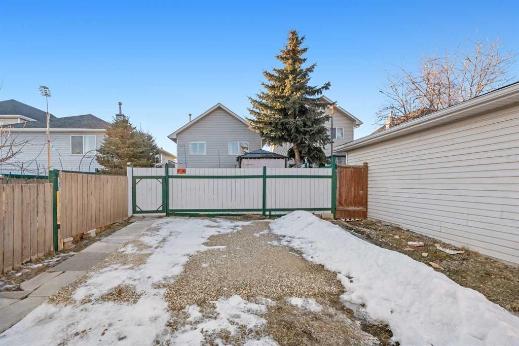 118 Bridleridge Way Sw, Calgary, AB - Outdoor