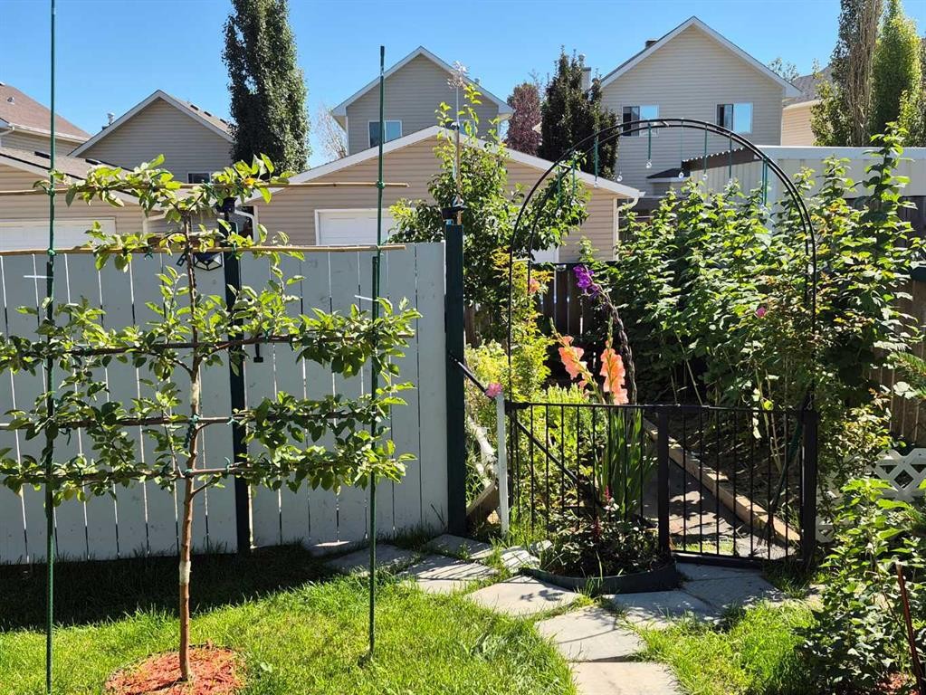 118 Bridleridge Way Sw, Calgary, AB - Outdoor