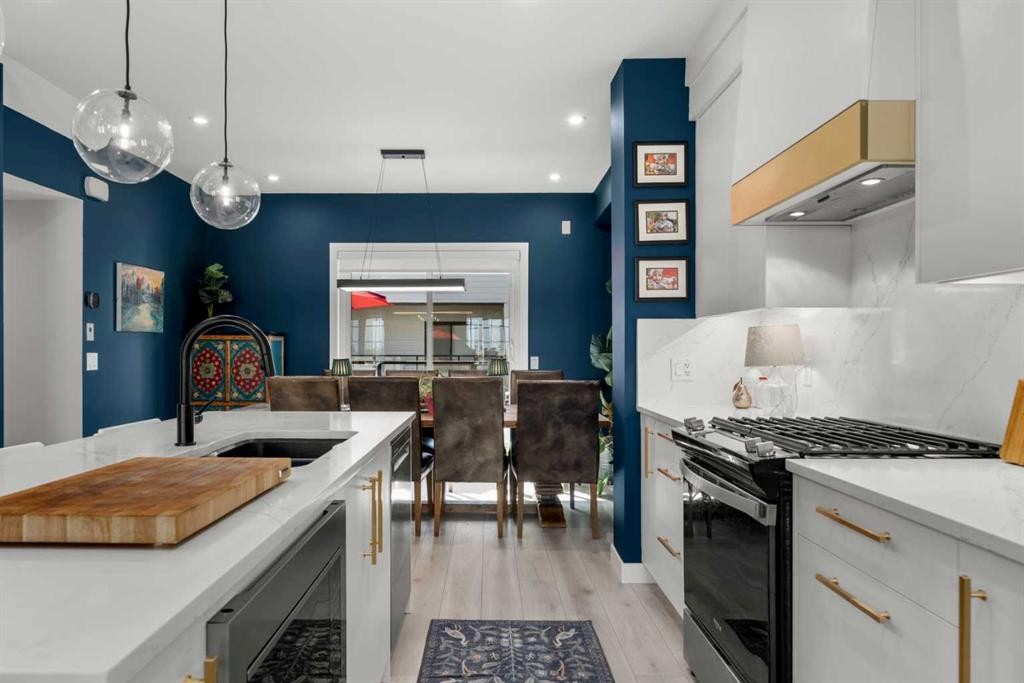 8161 8 Avenue, Calgary, AB - Indoor Photo Showing Kitchen With Upgraded Kitchen