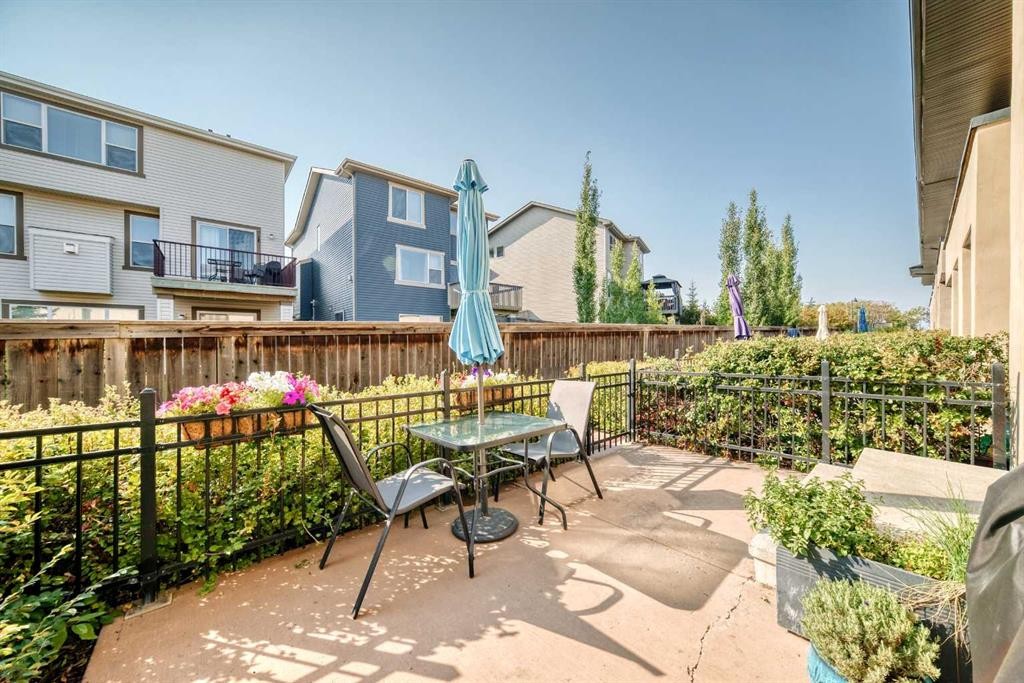37 Aspen Hills Terrace Sw, Calgary, AB - Outdoor With Deck Patio Veranda