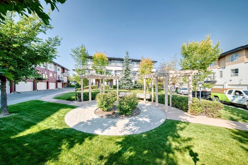 37 Aspen Hills Terrace Sw, Calgary, AB - Outdoor