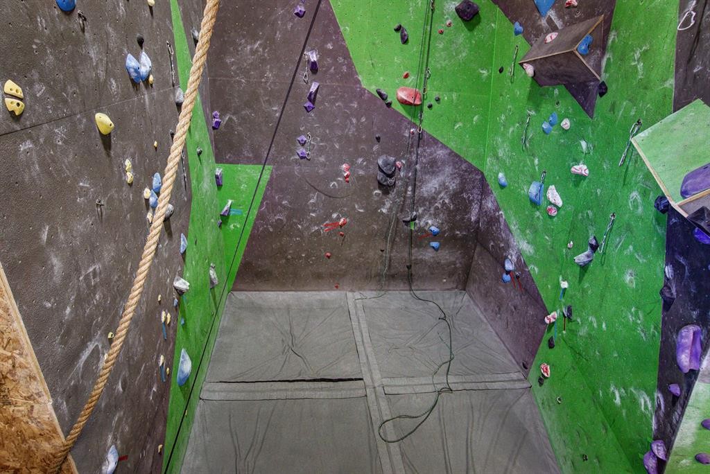 109 Derochie Drive, Claresholm, AB - Outdoor