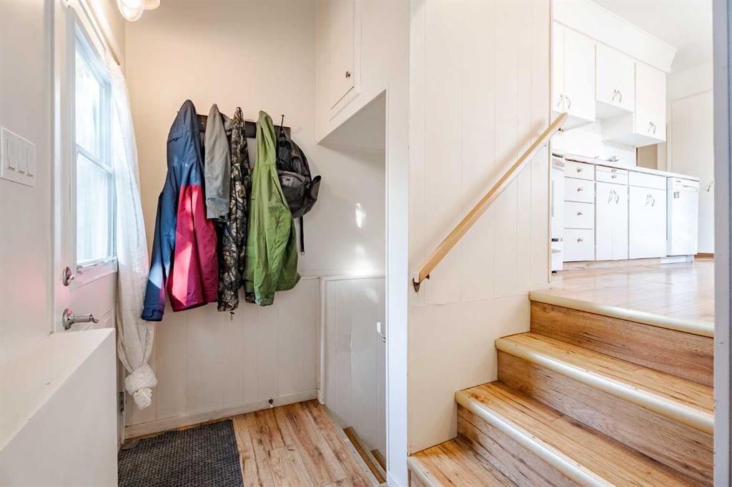 6507 34 Avenue Nw, Calgary, AB - Indoor