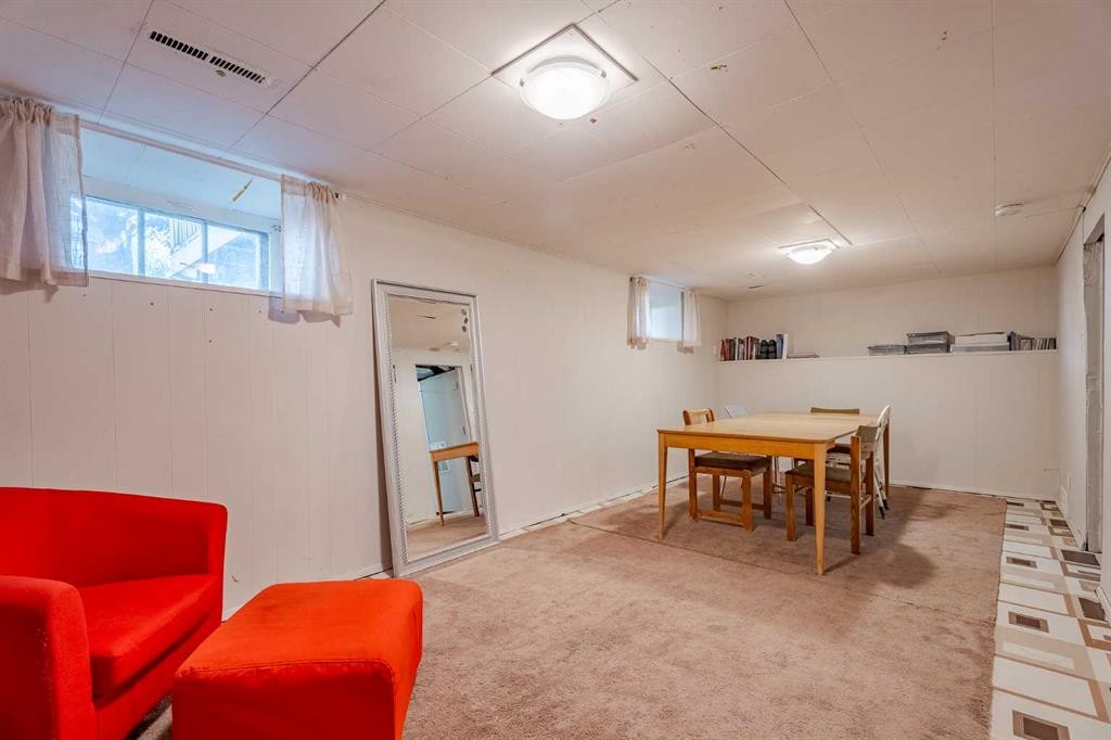 6507 34 Avenue Nw, Calgary, AB - Indoor